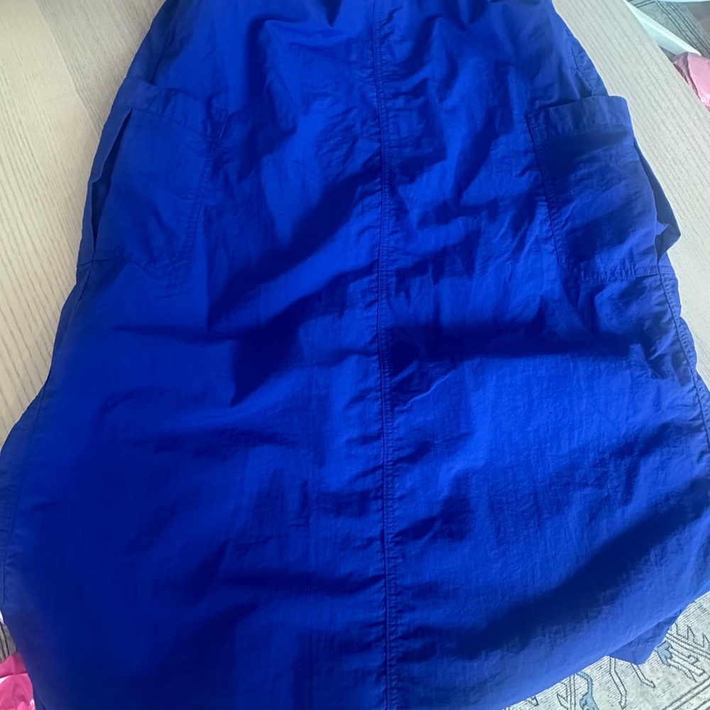 Love Tree Blue Maxi Skirt: windbreaker material.‎ Gorgeous blue! Size S